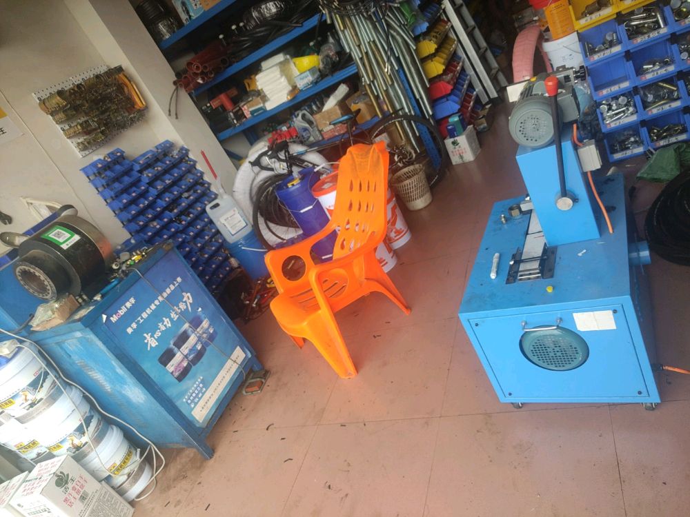 战宇汽配公司加工液压油管