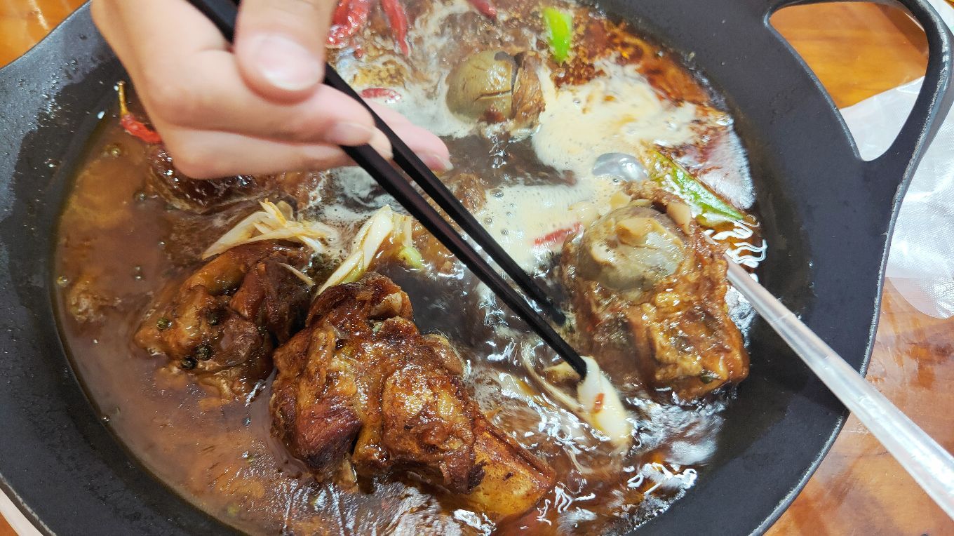 酱大骨自助火锅·棒骨食代