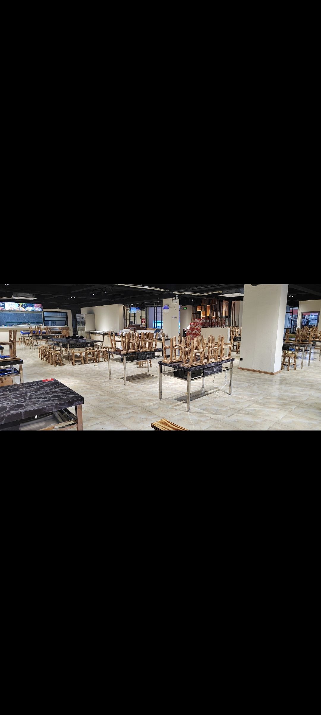 绉焰夜找烧烤(达娃路店)