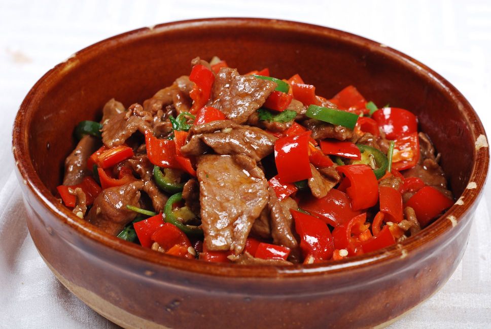 小岩撺促鲜私房菜(寨西换乘中心店)