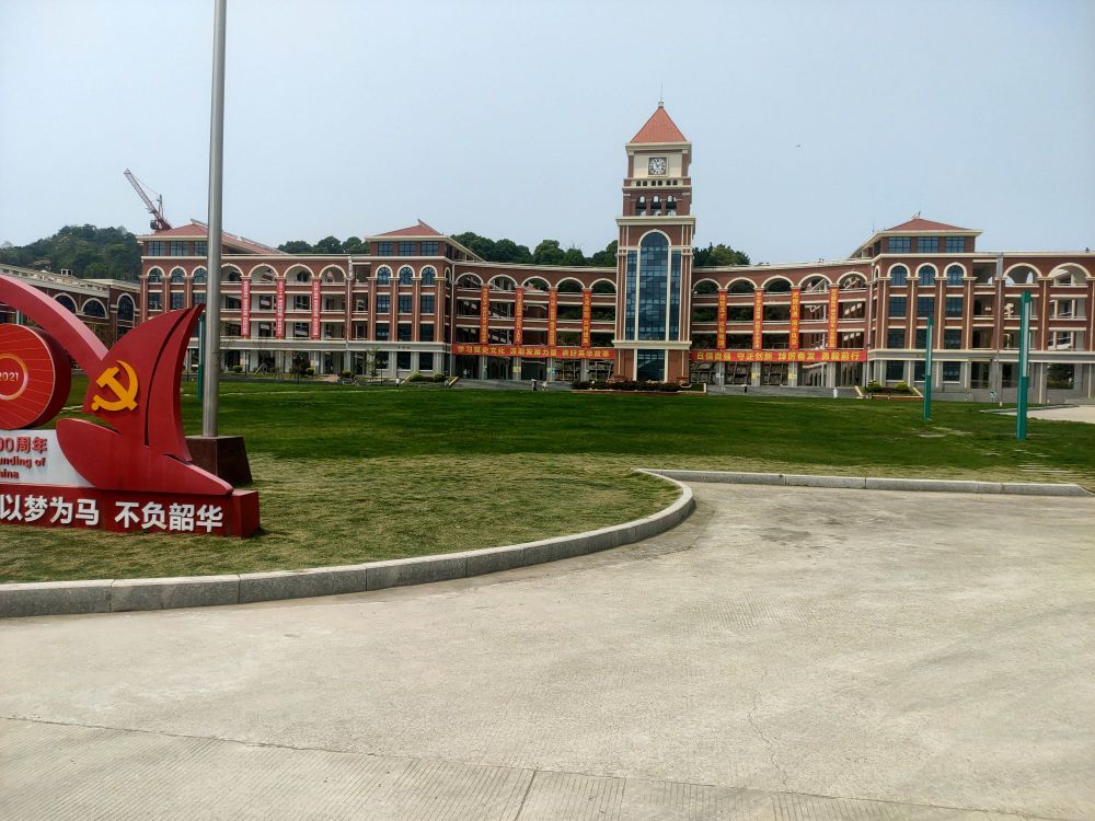 福州英华职业学院-东门