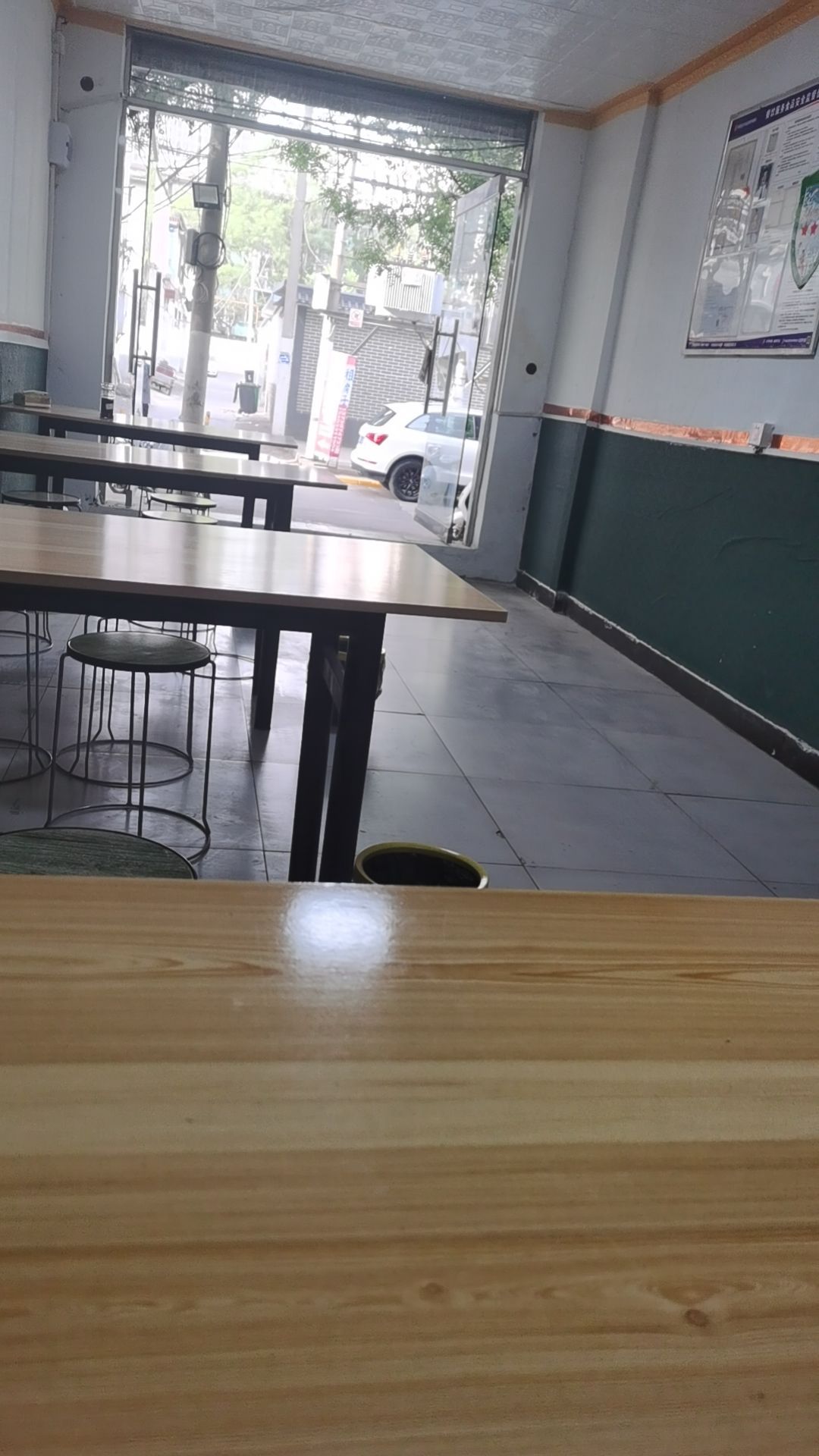 知稻痈肤煲仔饭