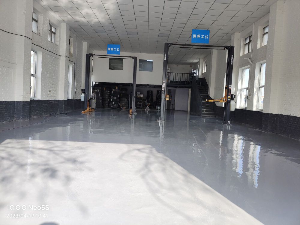 新疆龙驰吟汽车维修基地