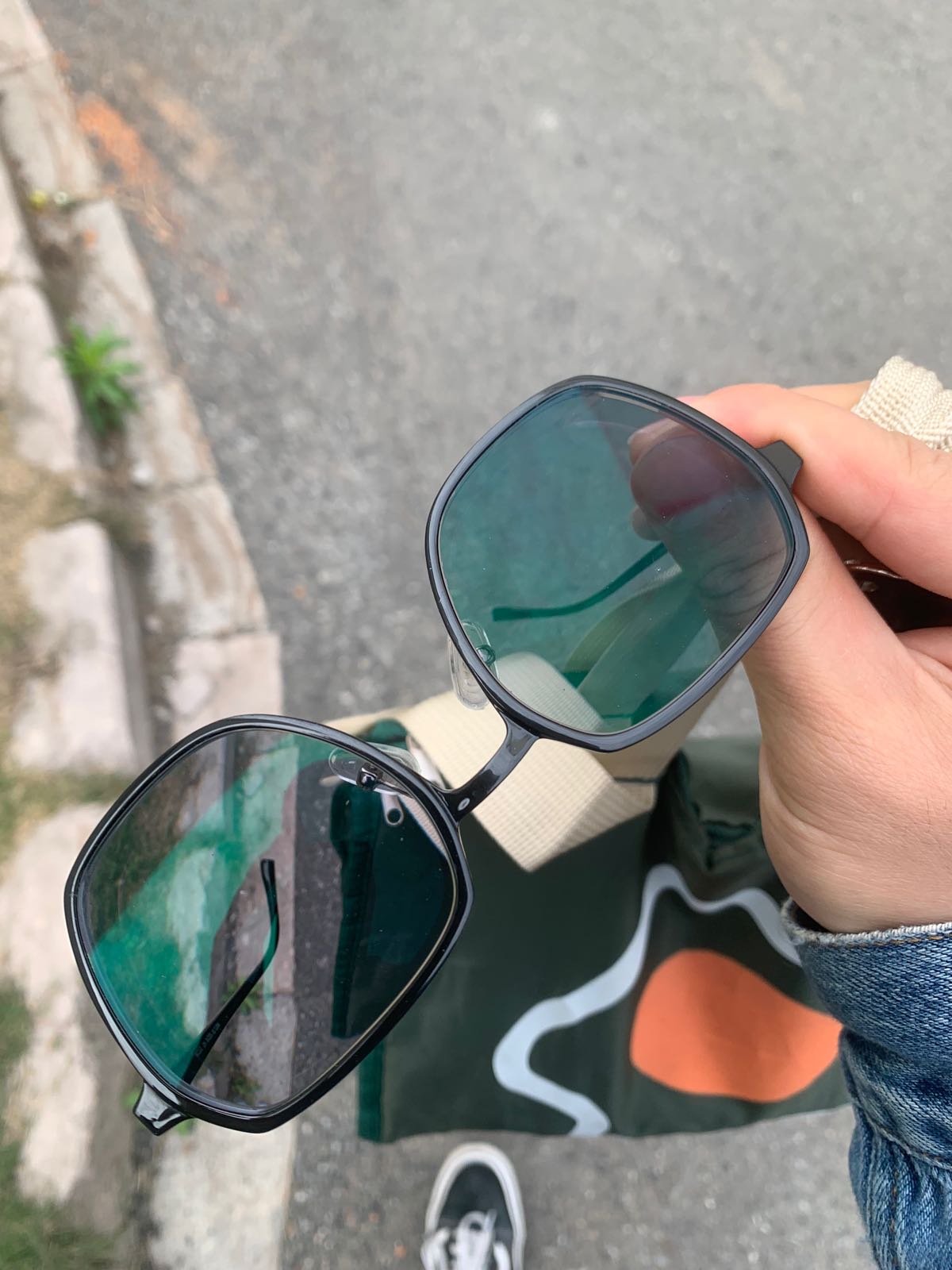 小屁屁眼睛(龙湖杭州金沙天街店)