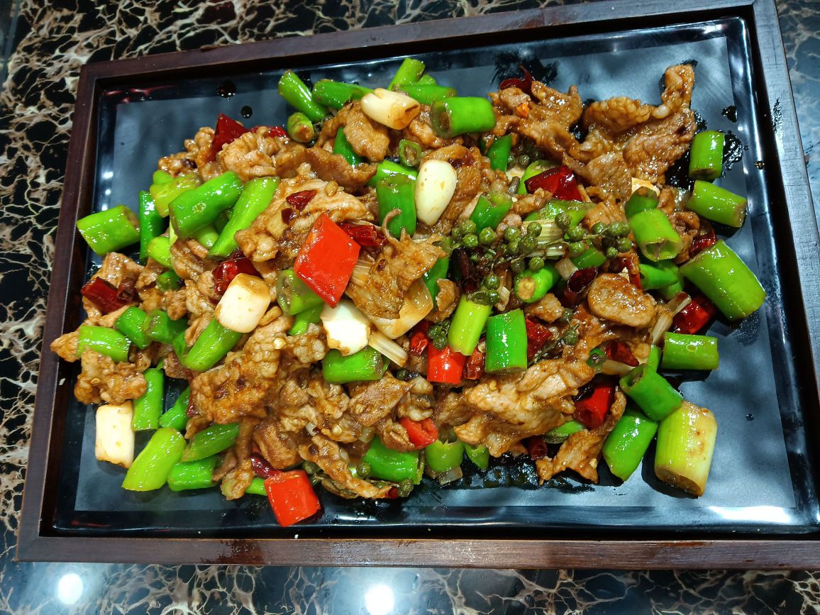 苗海小酒馆(天成郡府东区店)
