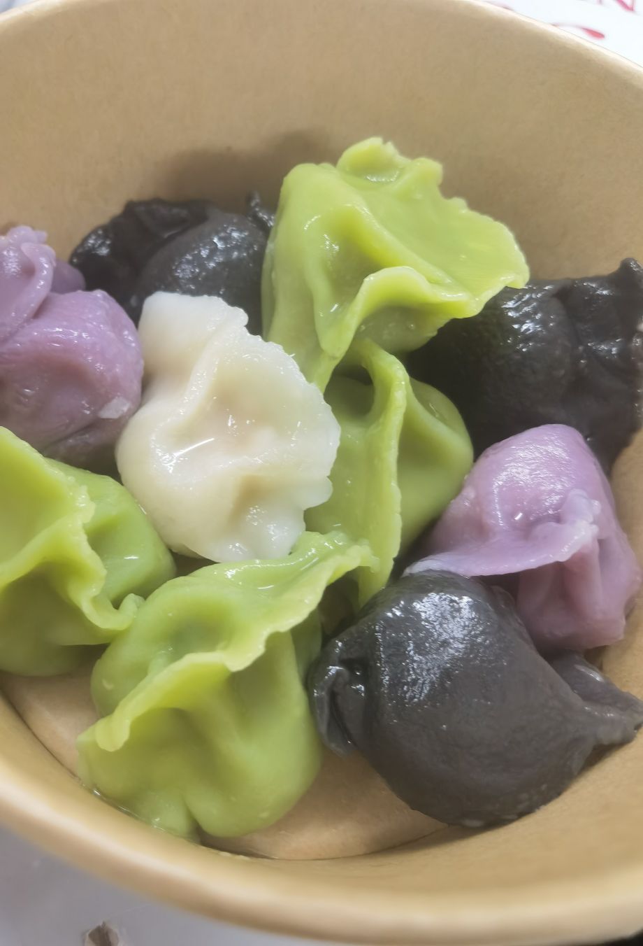 月管泓嫣璃海鲜饺子店(江南店)