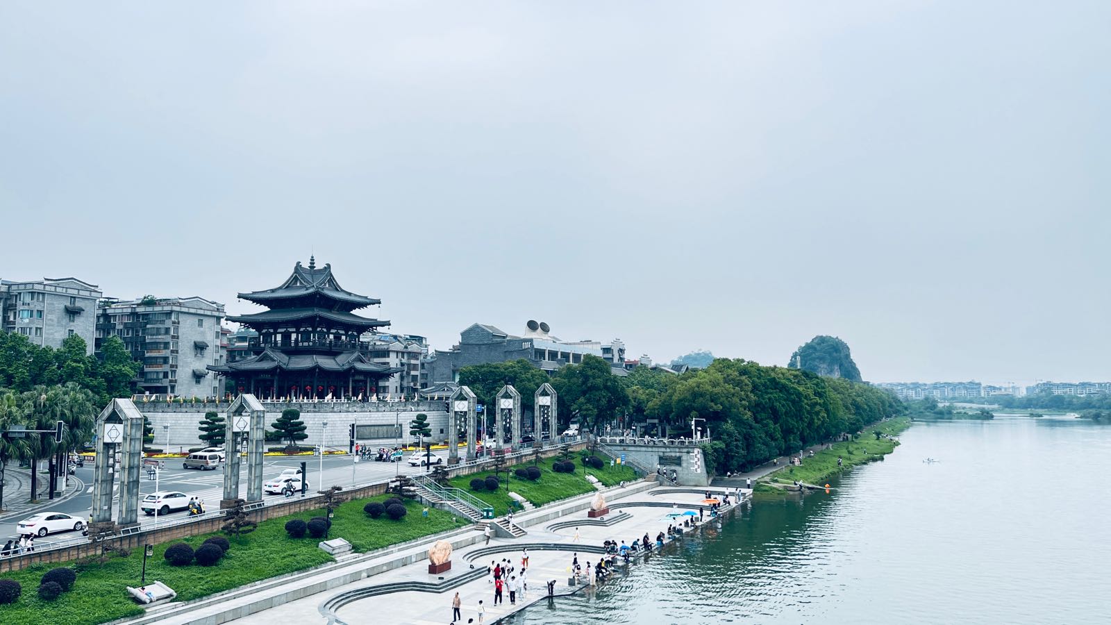 坊坶厢塄西占东青年旅舍克莱因蓝主题店