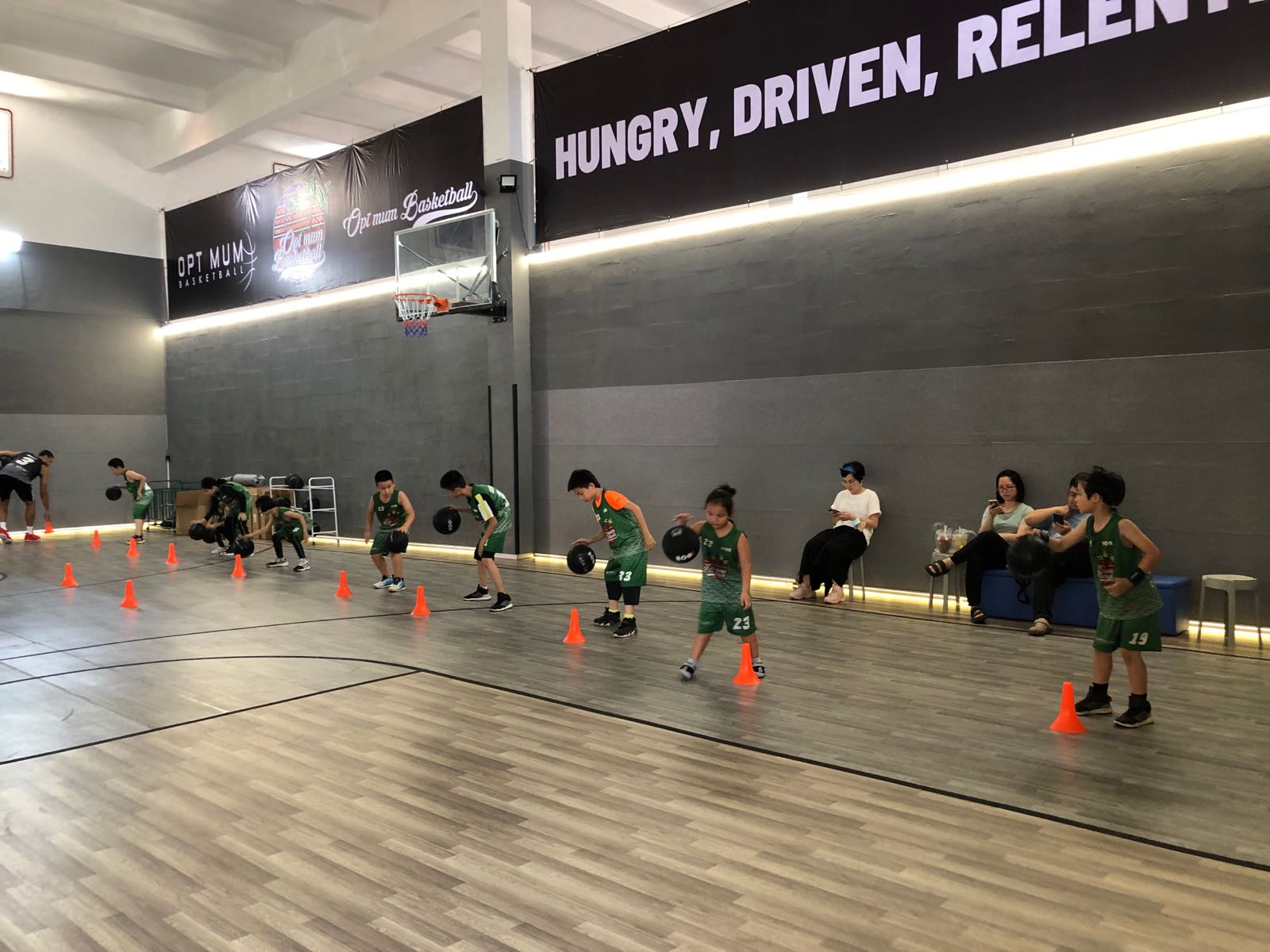 美国OPTIMUM篮球训练馆