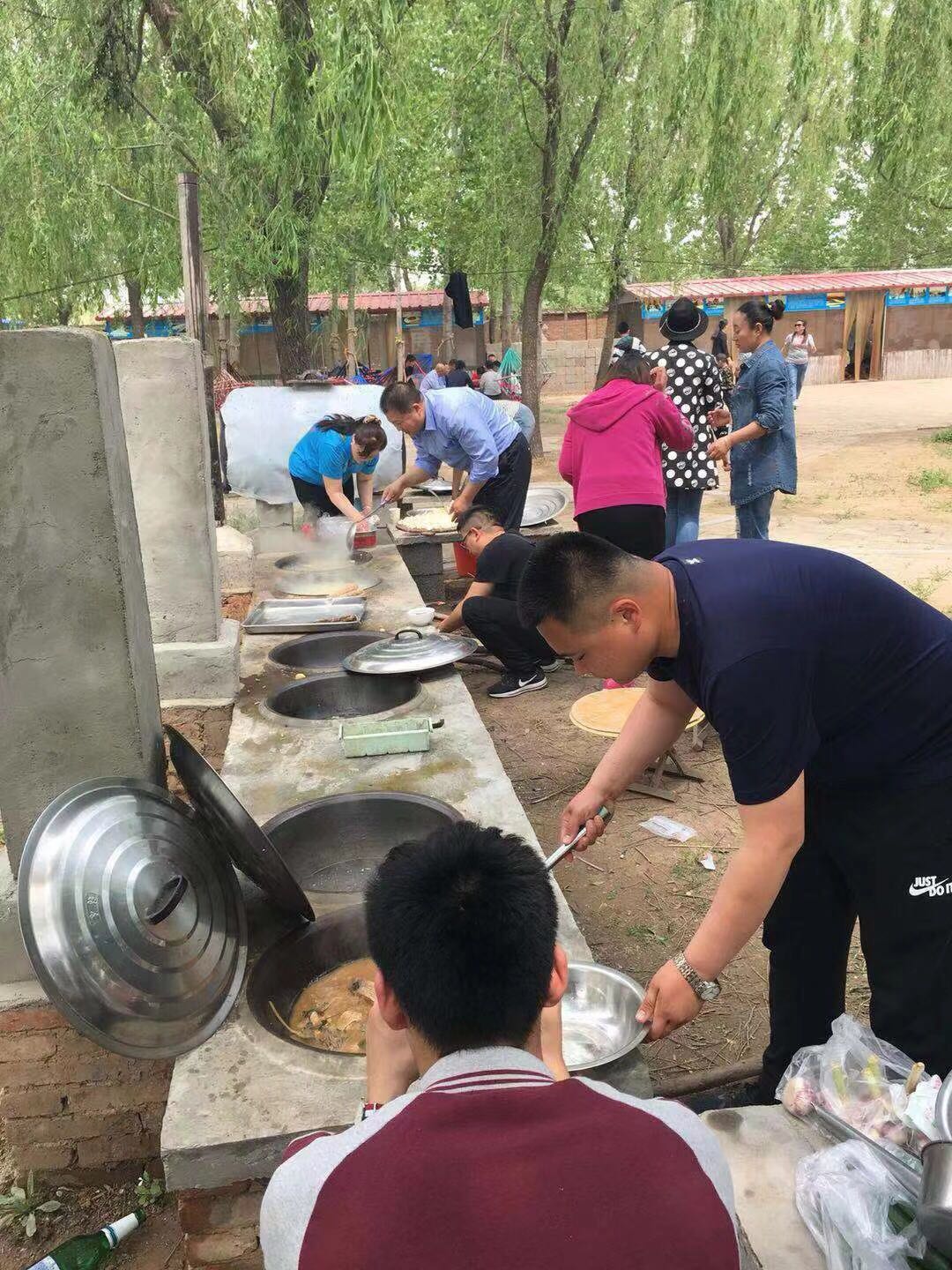 黄河人家郊游野炊烧烤活动基地