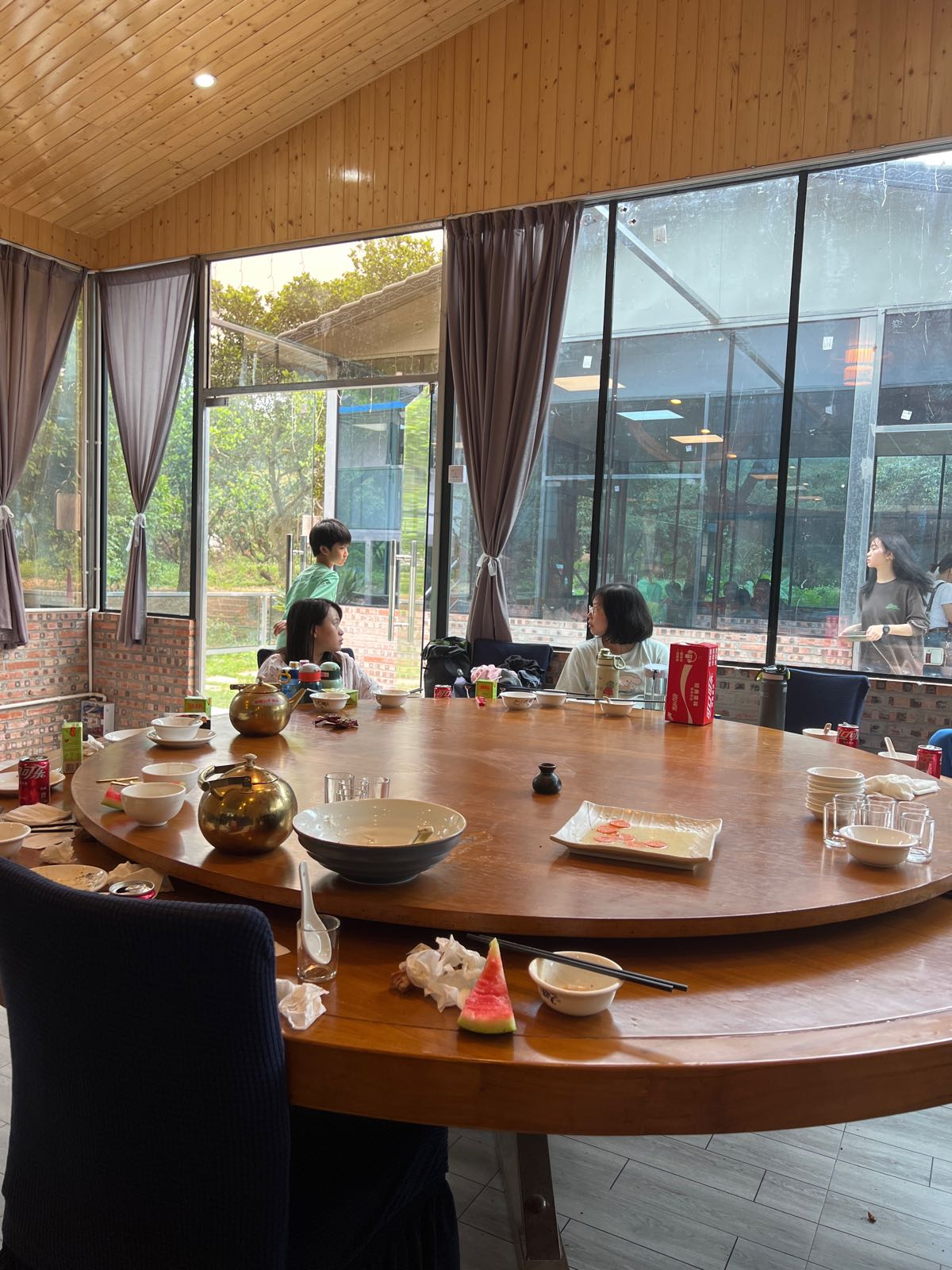 下湾果园团建拓展烧烤营地