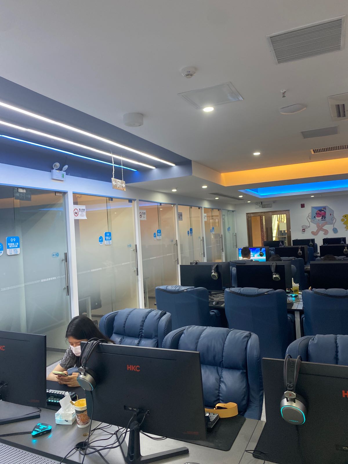 网鱼网咖·电竞(深圳会展中心店)