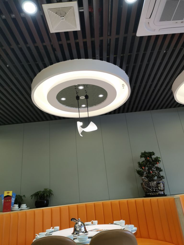 小湘园(喀纳斯湖北路东一巷店)