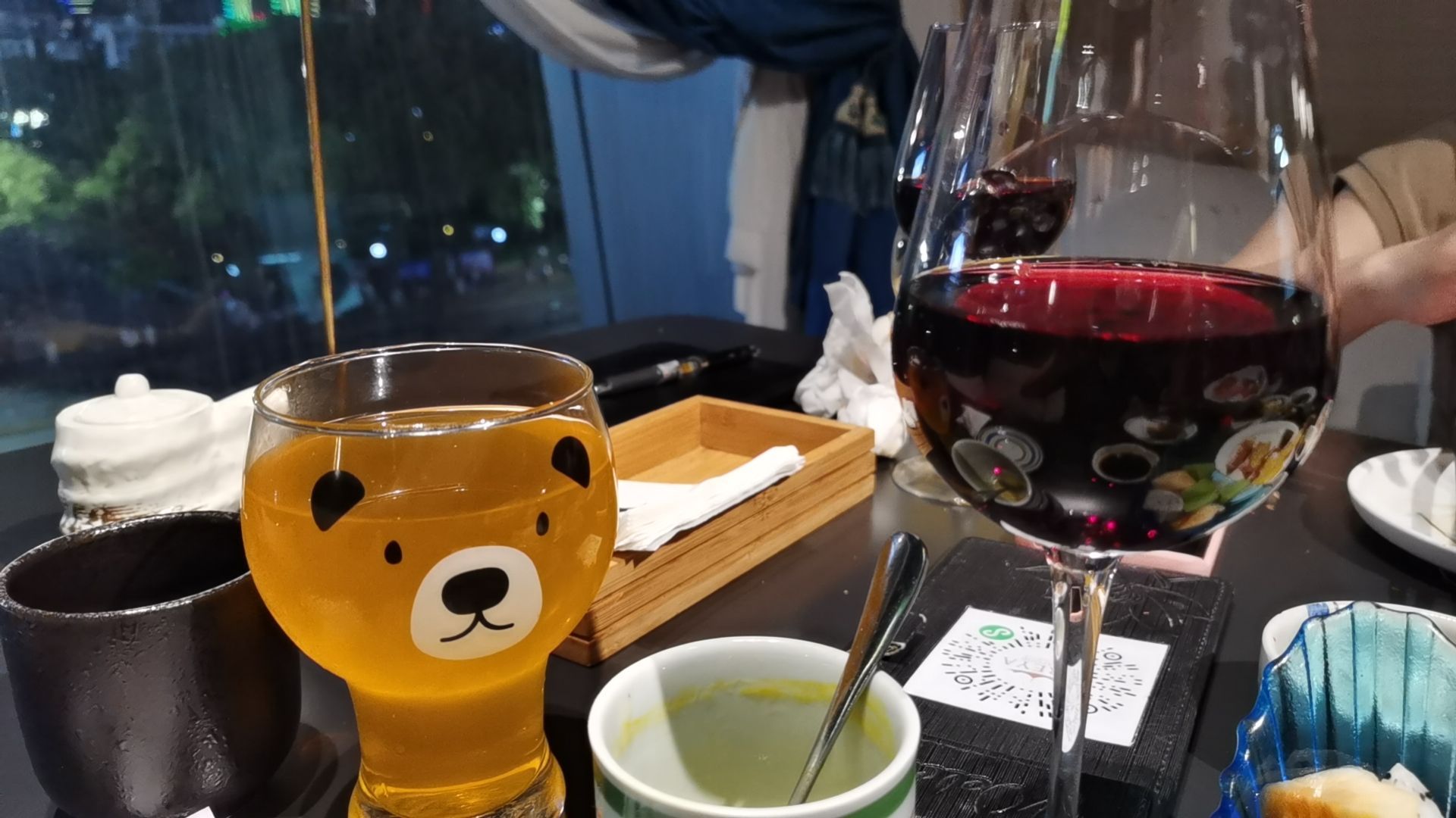 菲亚海鲜料理(均瑶店)