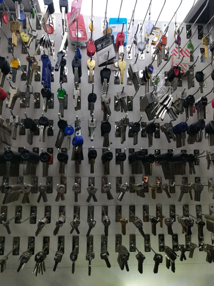 金点原子锁配汽车钥匙开锁(首都师范大学附属学校经开校区店)