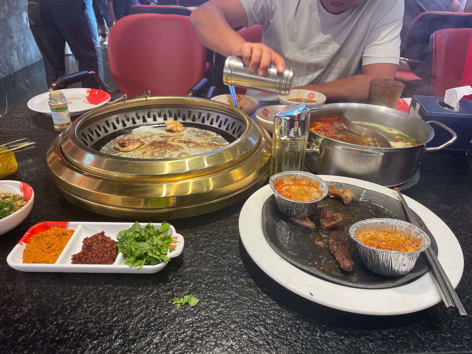 吉布牛排烤肉海鲜自助(高安润达国际购物中心店)