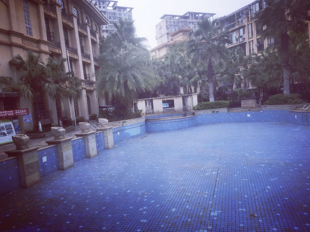 蔚蓝体育遂州新城游泳池
