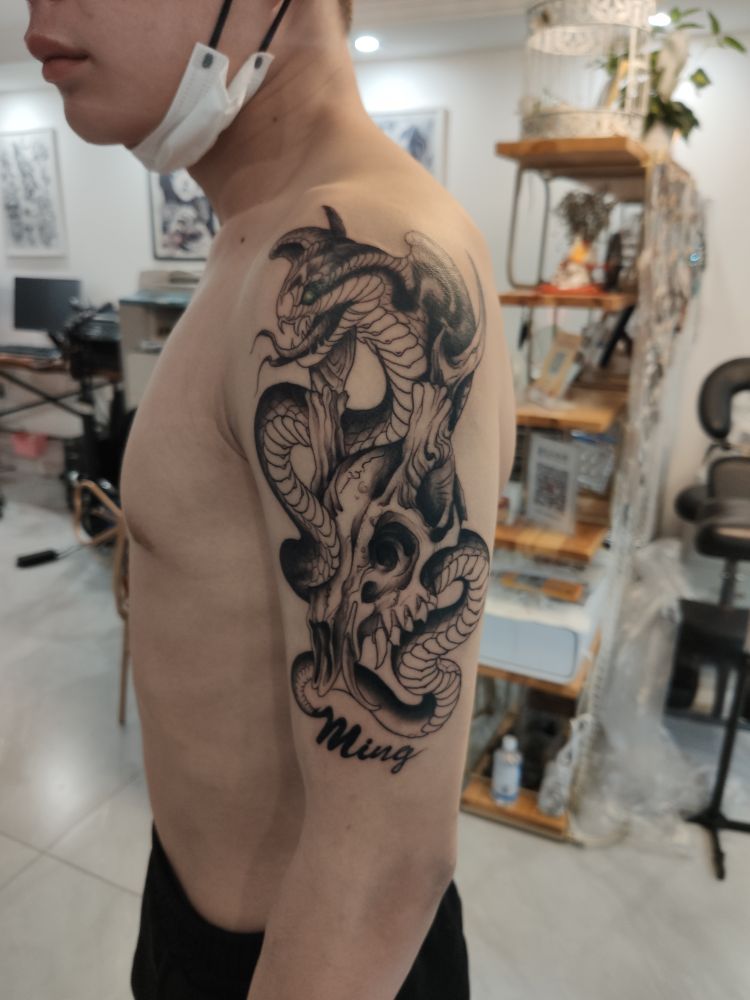 九久刺青纹身工作室(会展城上城3期店)