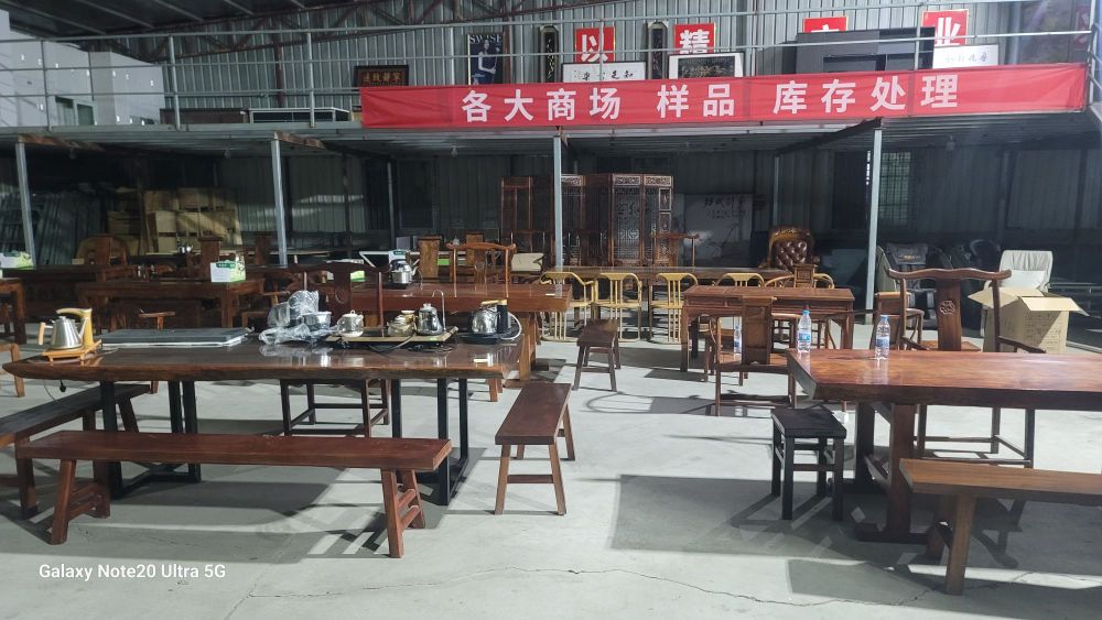 闲逛大型二手市场