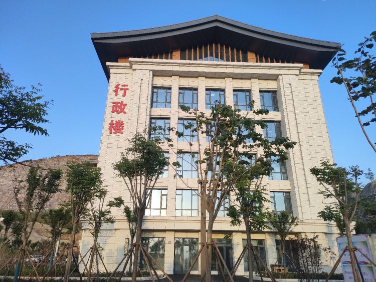郑州大学附属洛阳中心医院万安院区
