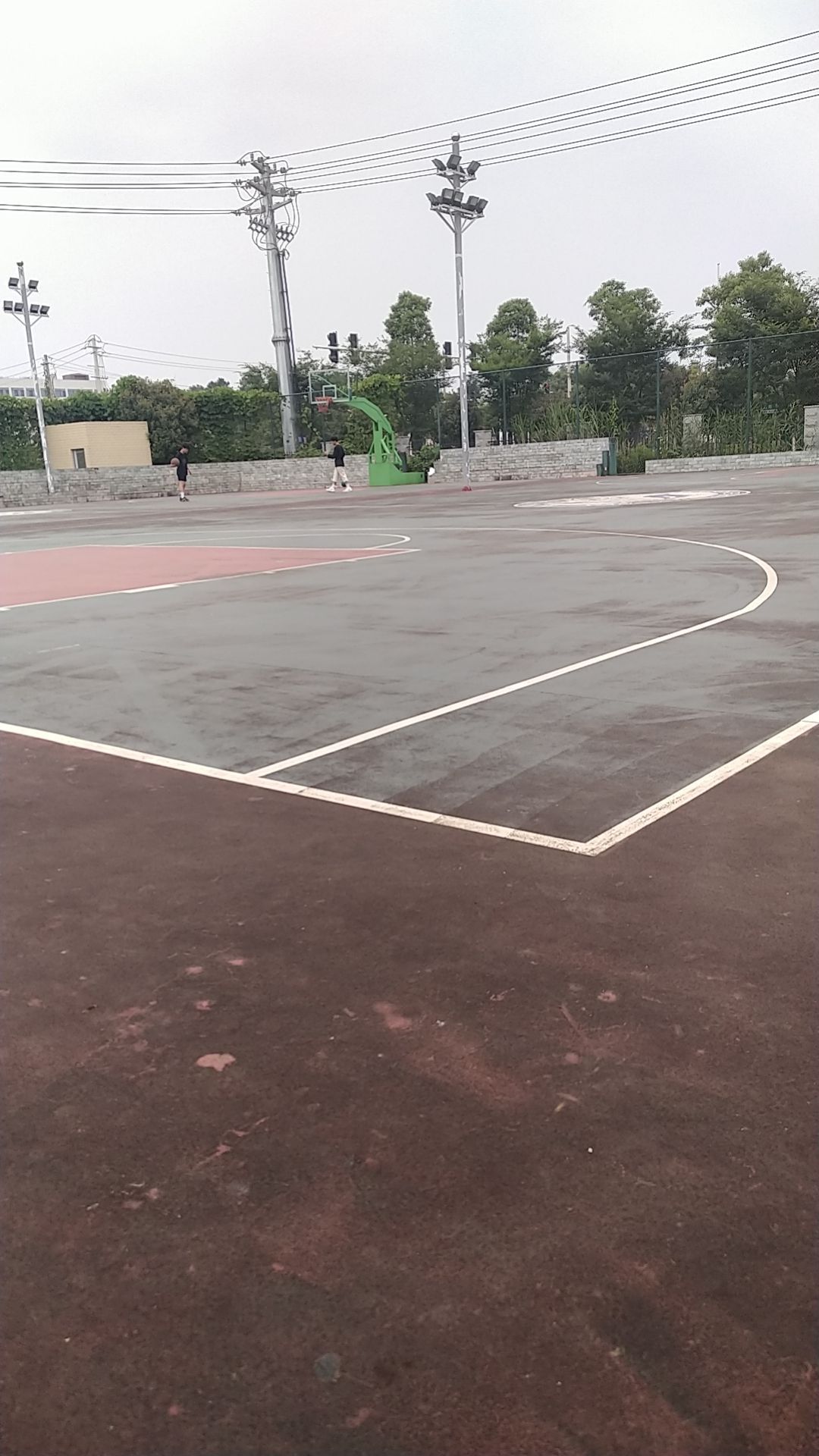 狼人体育篮球公园(湘阴先锋路店)