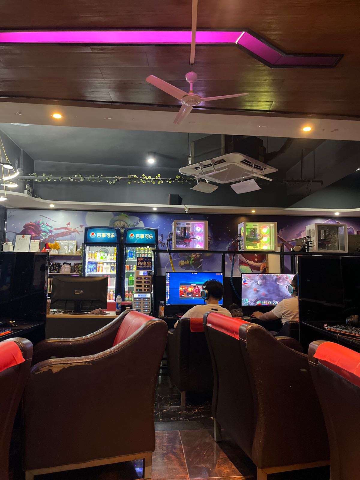 新浪网吧(龙滨路店)