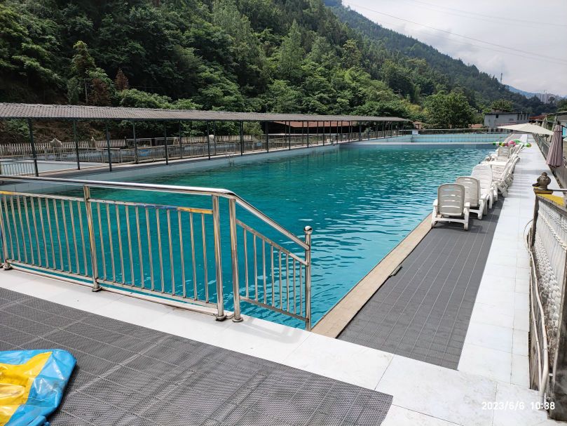 青建龙游泳馆