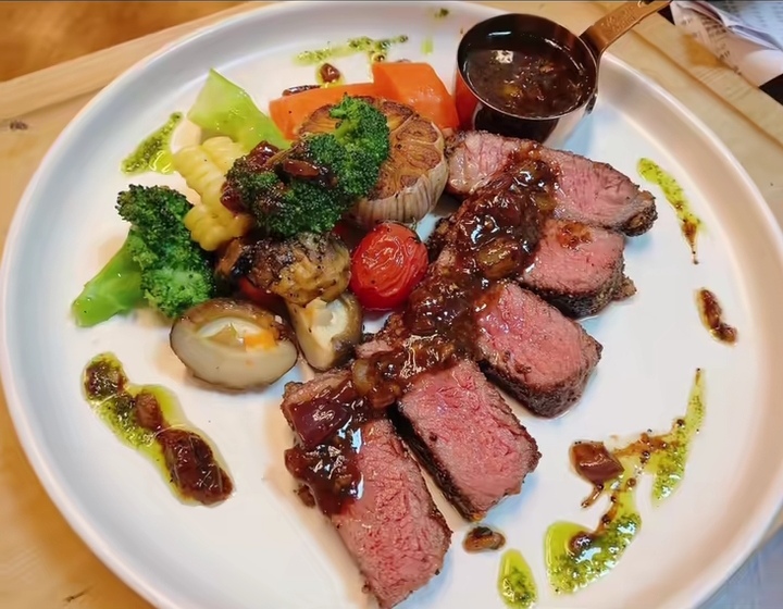 一树阳光牛排子简餐