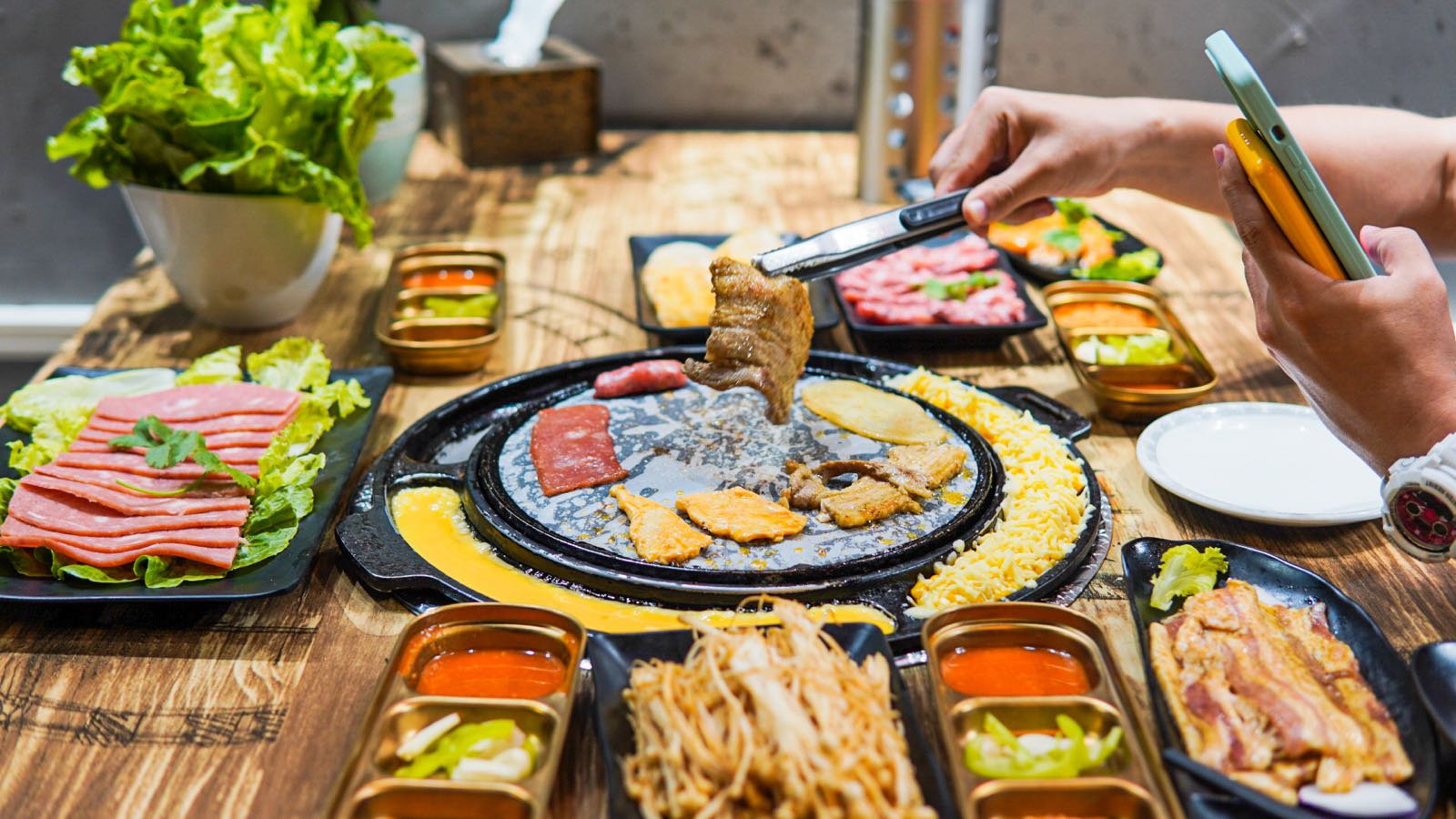 延津焱东家首尔韩国烤肉(建设街店)