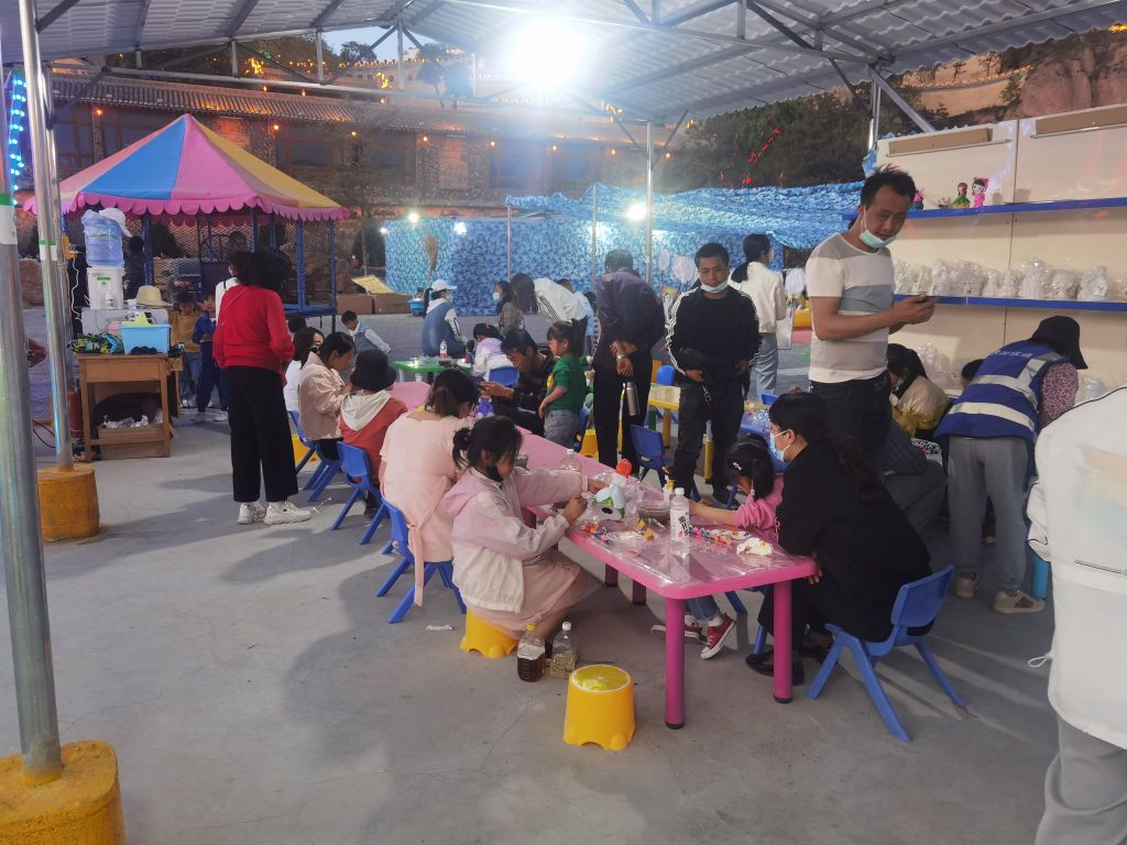 马嵬驿斗拱游乐场