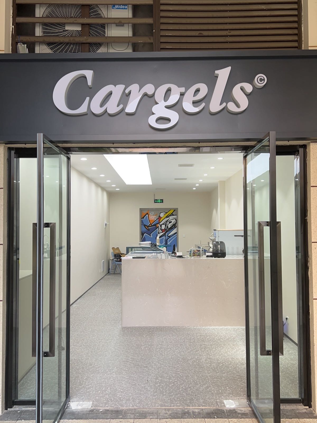 Cargels(意式卖冰淇淋)