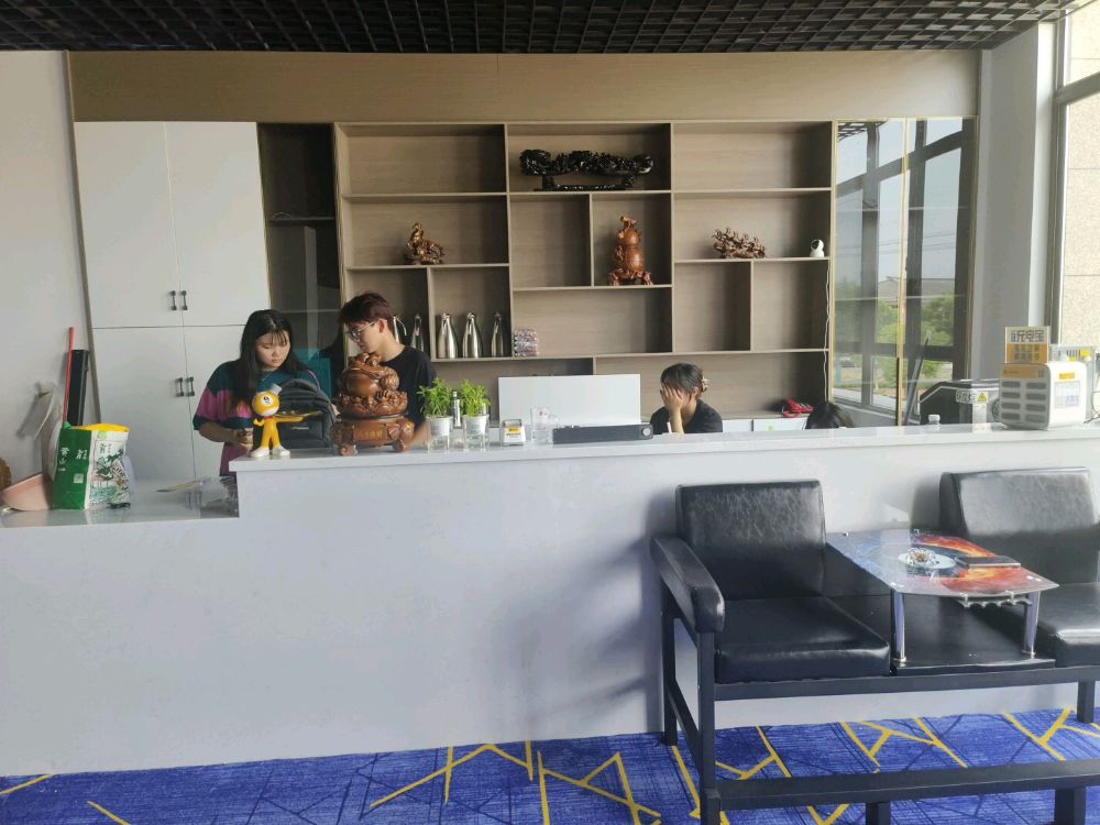 玖利桌球会所