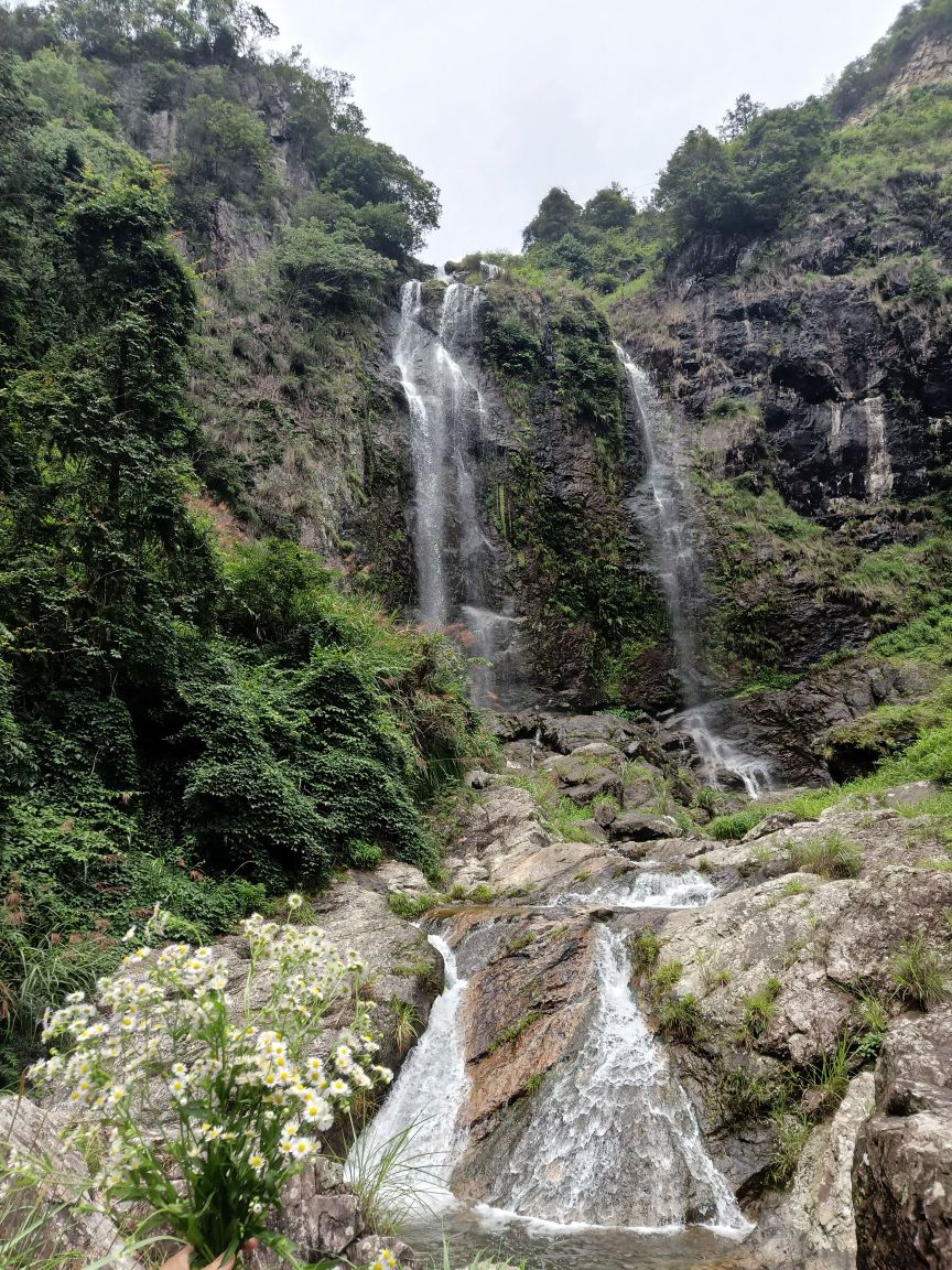 娄川大瀑布群