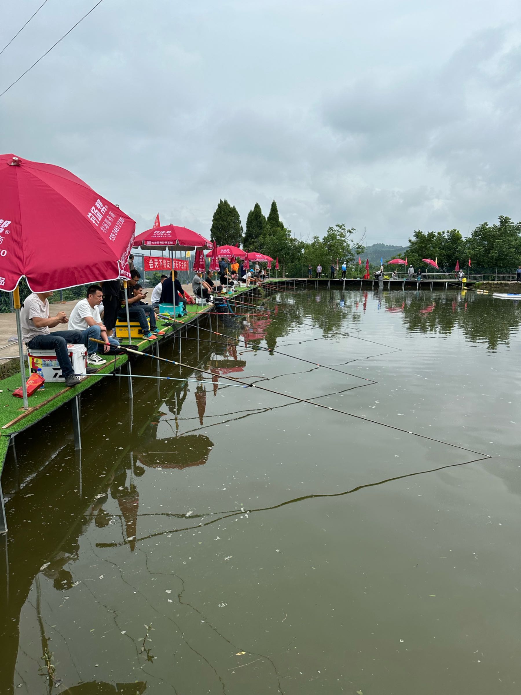 谈巨物休闲垂钓场
