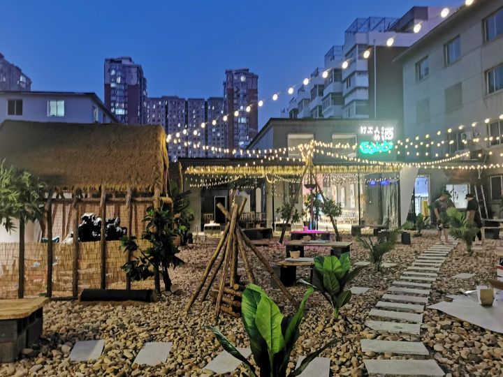 荒野户外露营自选靠肉烤串