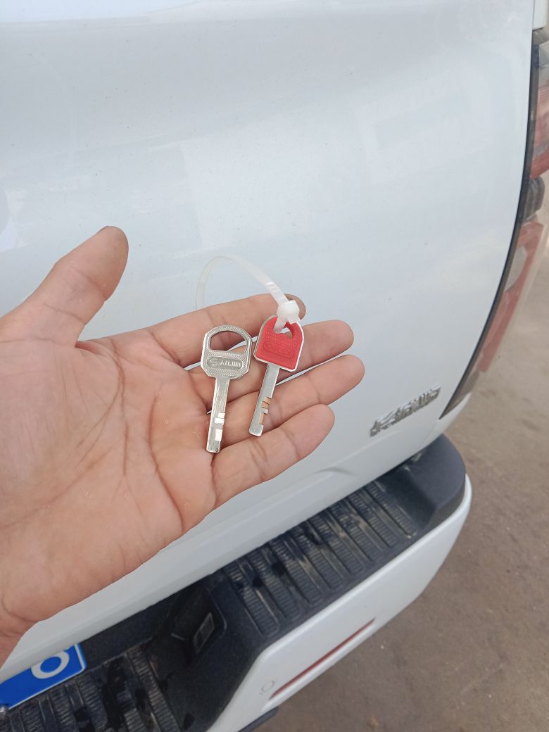 金手指开锁配车钥匙