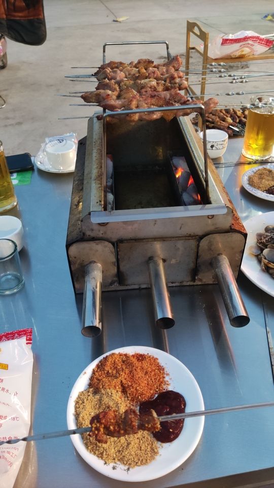 聚友烧烤城(铁西路店)