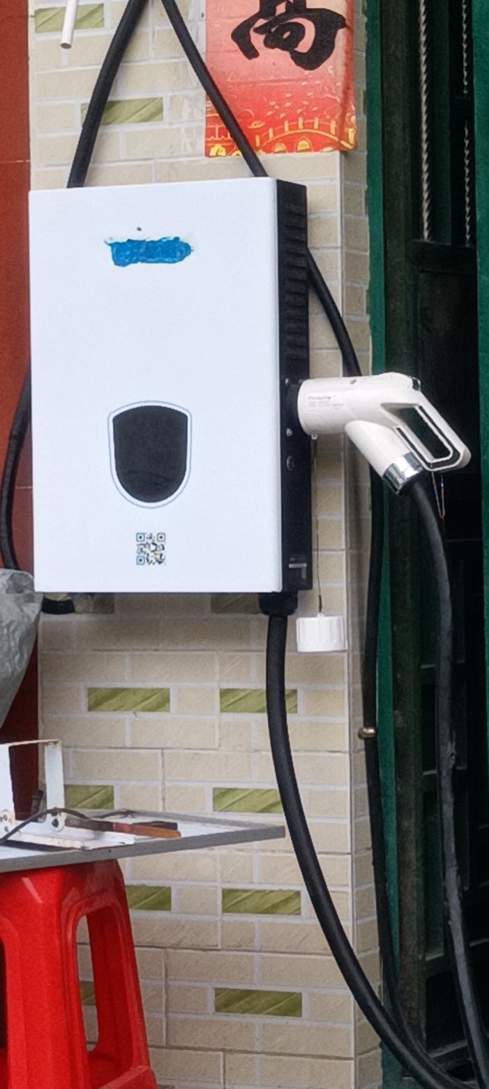 雷鸣新能源汽车快充电桩