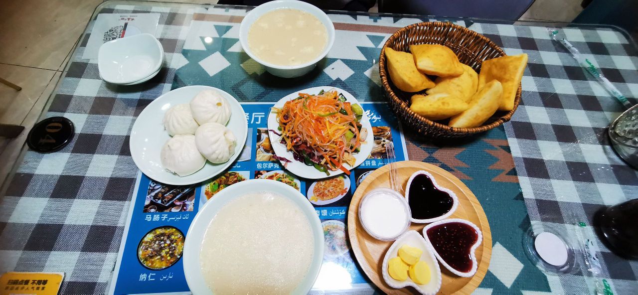 撤包爾咻克薩餐廳(三分店)