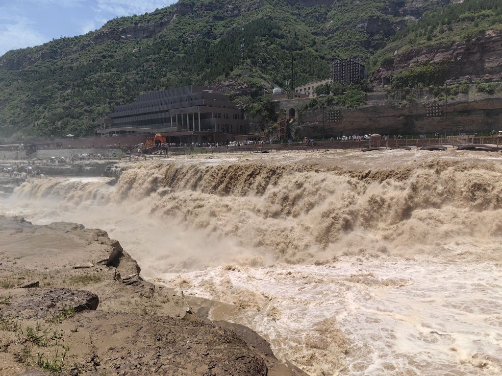 山西黄河壶口瀑布风景名胜区游客服务中心-西侧地上停车场