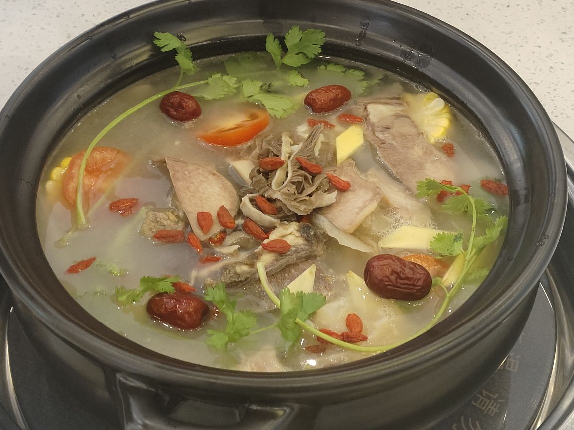 甲居藏寨牦牛杂火锅汤锅特色烧烤店