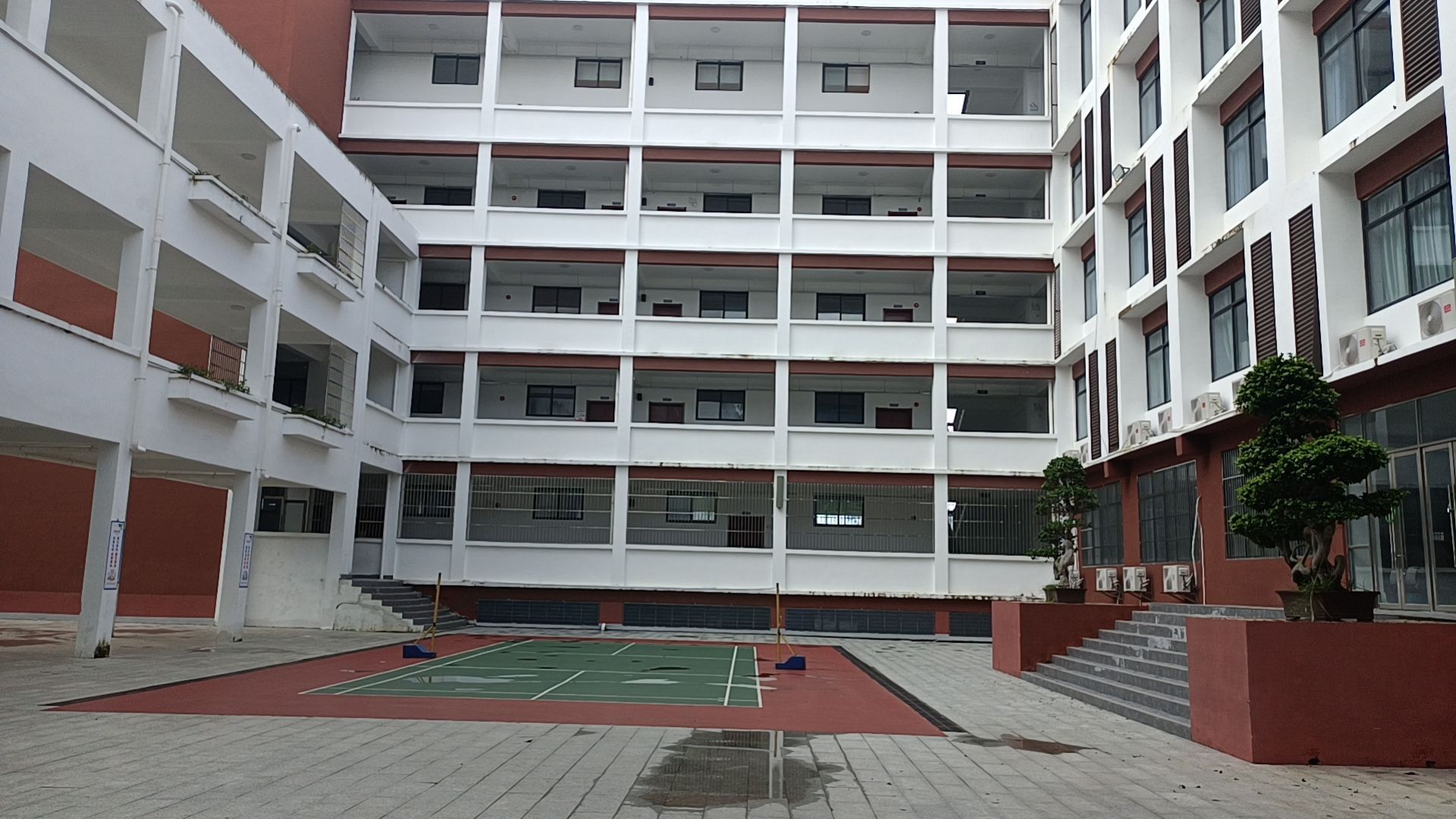 海南陵水思源实验学校