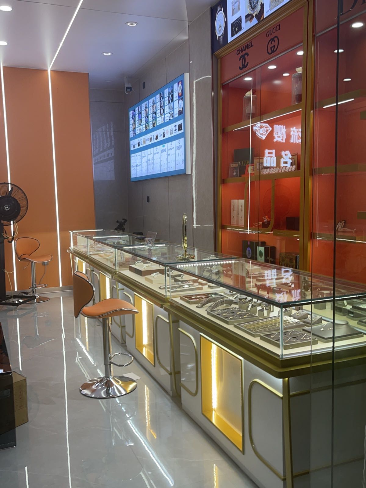 流樱名品黄金回收寄卖