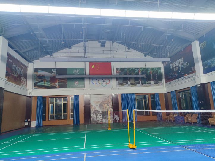 飞羽羽毛球馆