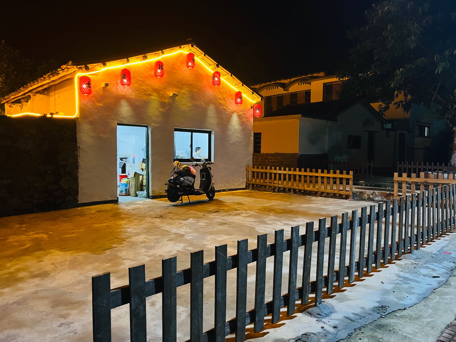 土家院子重庆老火锅(两院店)