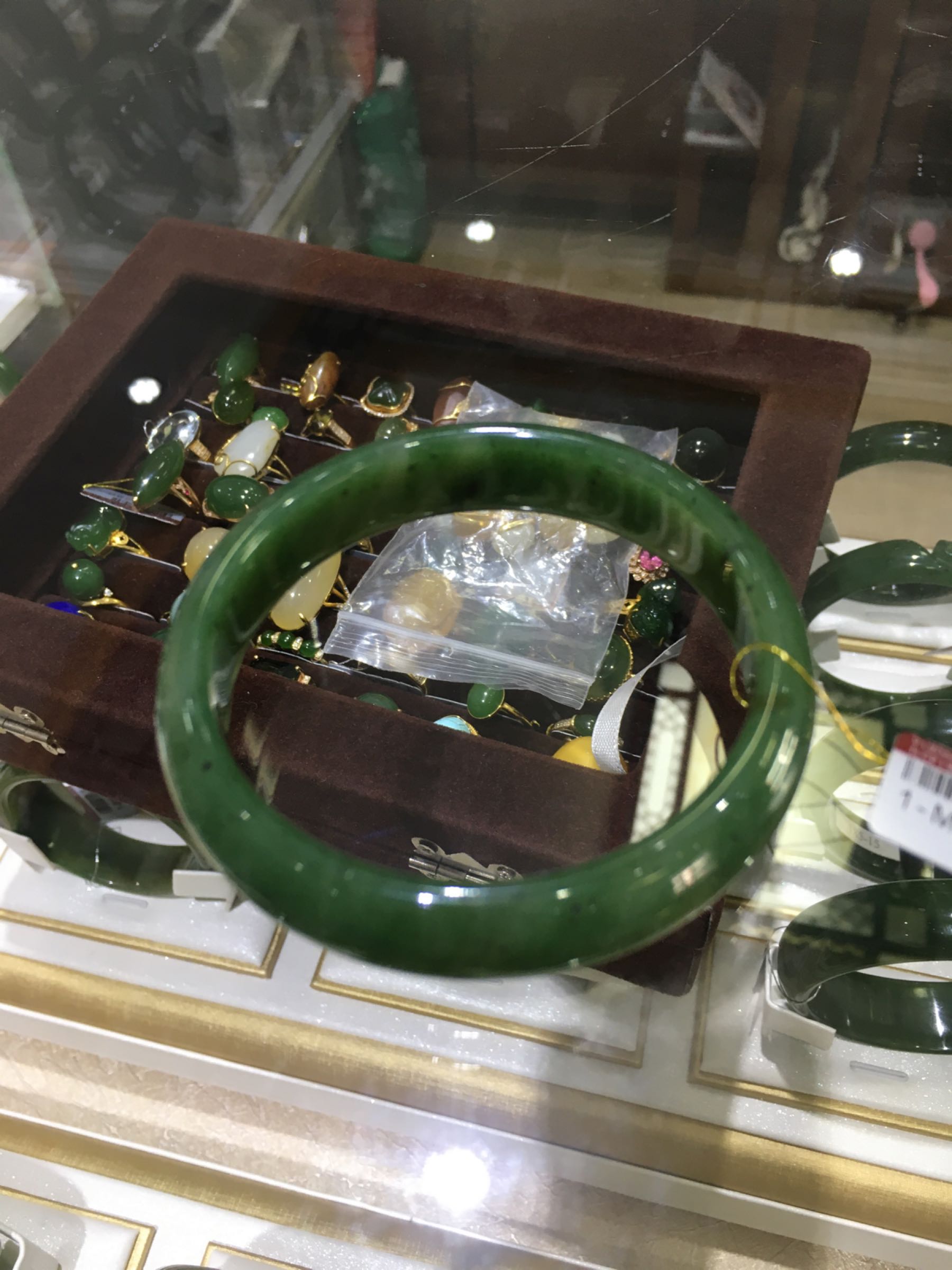 玛纳斯县泰和玉器