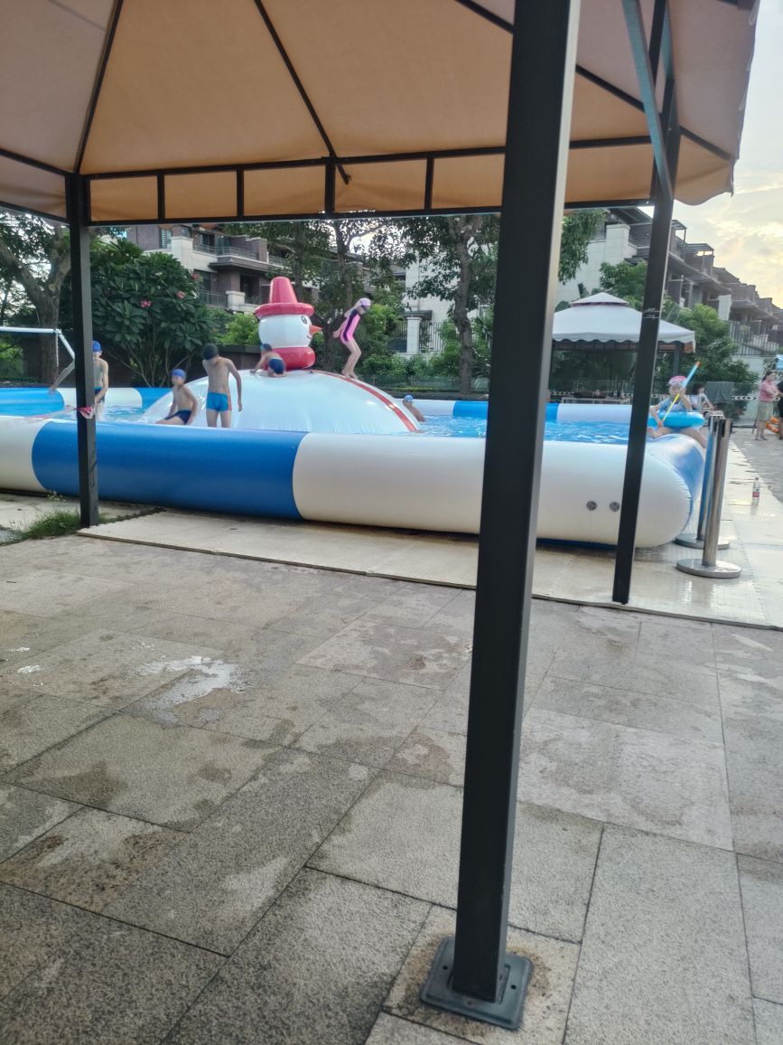 牧云会馆游泳池(牧云天地购物中心南区店)