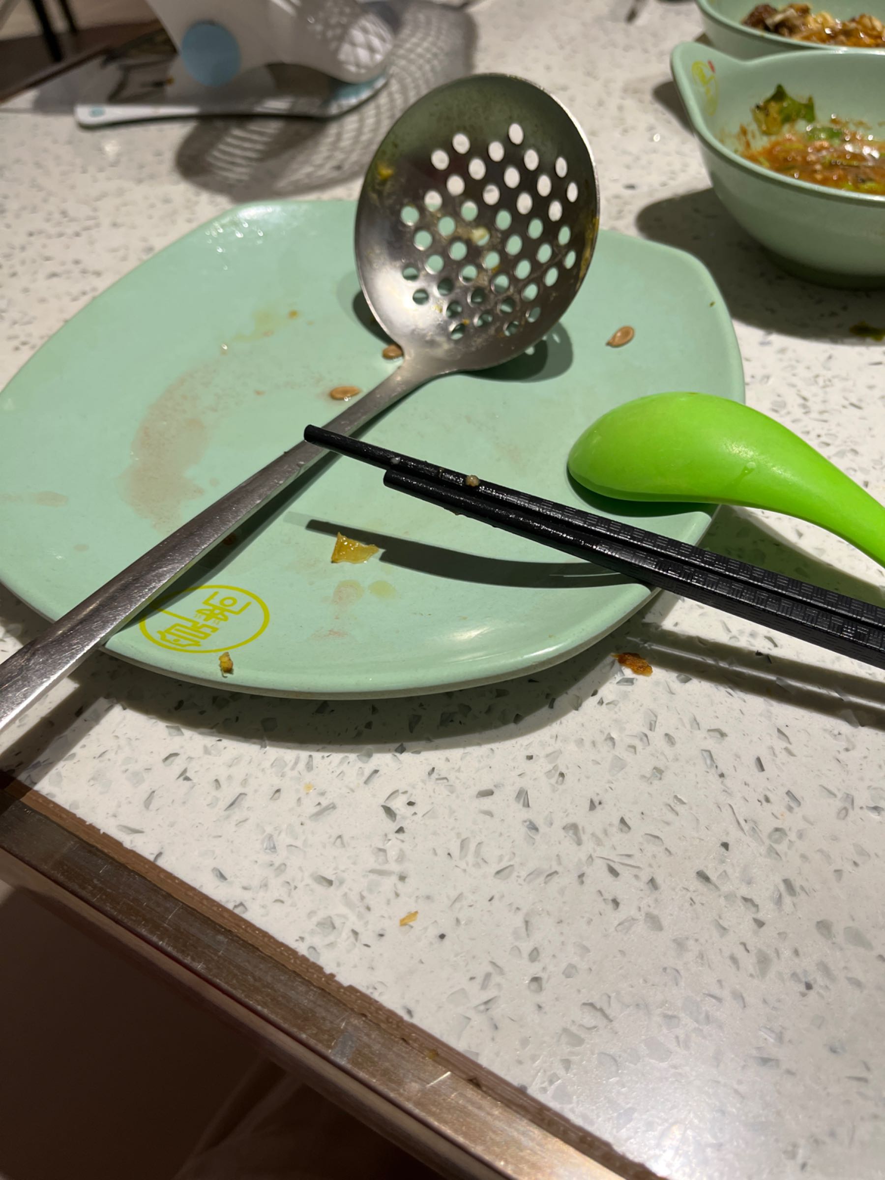 食尚海鲜烤涮自助餐厅(茗都商业中心店)