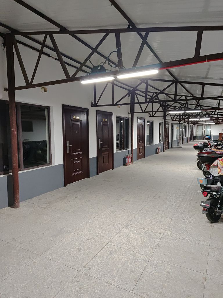 中发棋牌室(滨河路店)