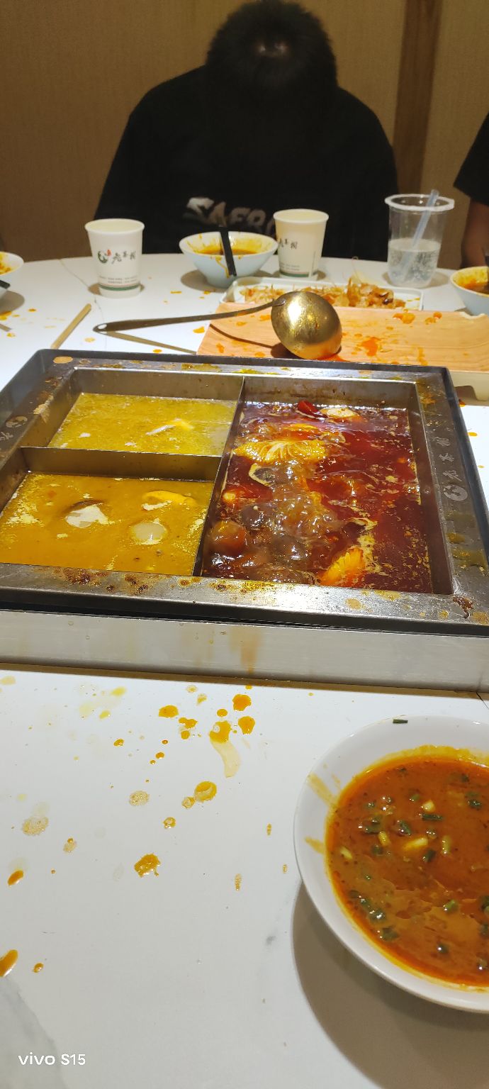 武都老茶树庭院火锅(9号路店)