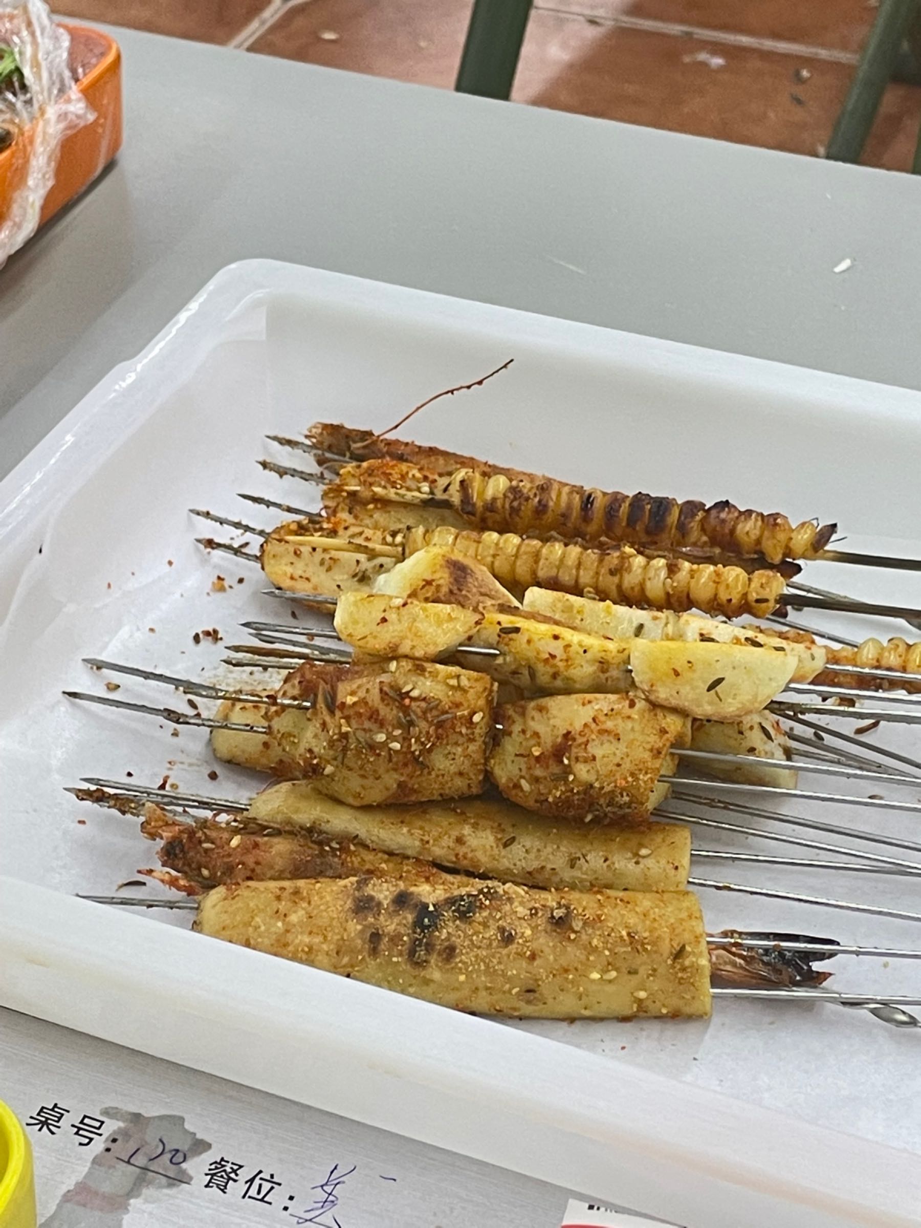阿威烧烤一元大串·小龙虾·江湖菜(红旗街旗靓店)